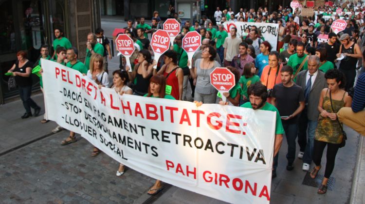 Unes 150 persones s'han concentrat al centre de Girona © ACN