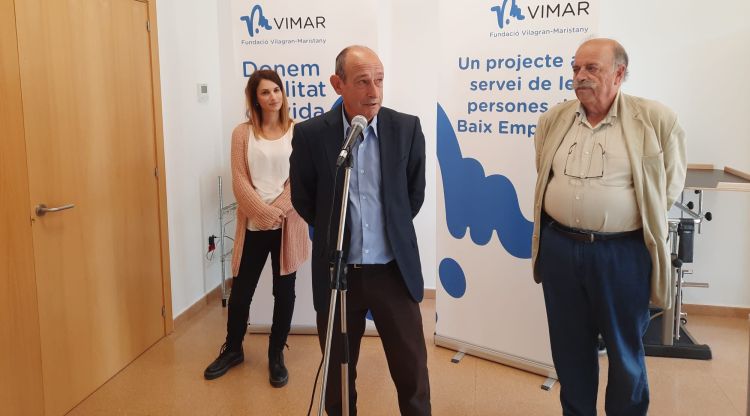 D'esquerra a dreta; Aleyda Castro, directora tècnica de la Fundació Vimar; Joan Vigas, alcalde de Palafrugell; i Lluís Medir, president de la Fundació Vimar