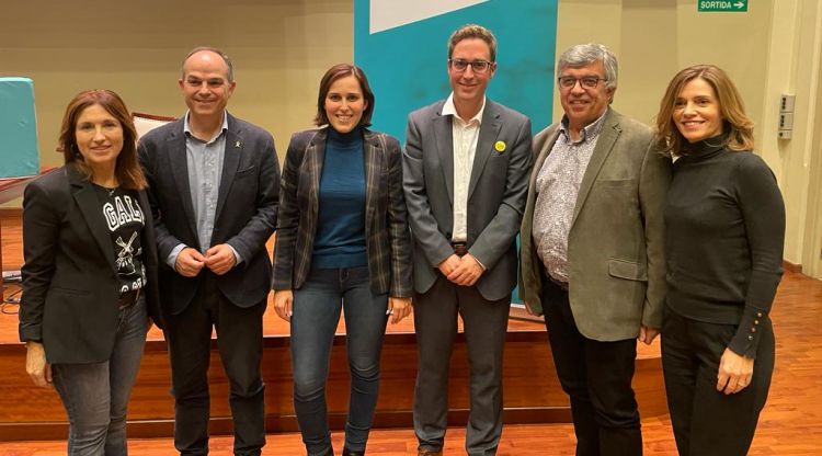 Jordi Masquef, tercer per la dreta, torna a encapçalar la llista de Junts per Figueres a les properes eleccions municipals