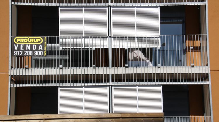 Un bloc en venda a la ciutat de Girona (arxiu)