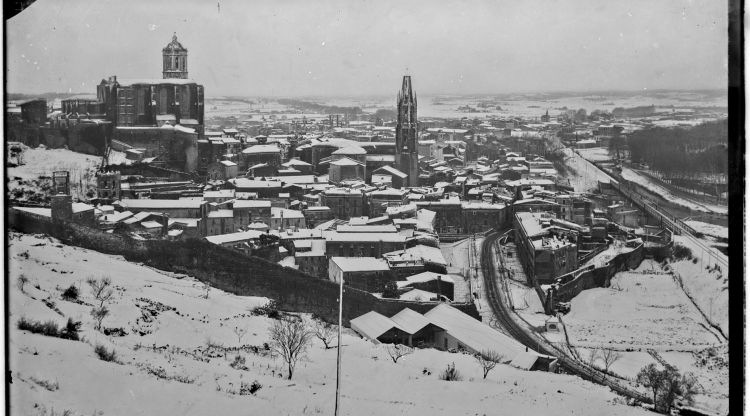 Girona nevada des de Montjuïc, 14 de gener de 1926. Valentí Fargnoli