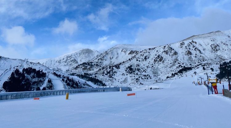 Les pistes de Vallter2000 el dimecres al migdia