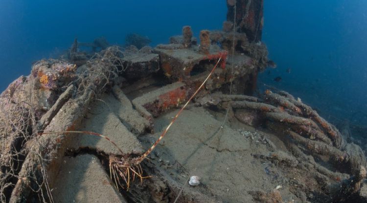 Derelicte d'un baixell al fons marí de Roses