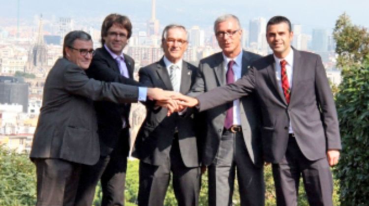 Els alcaldes de les quatre capitals i Figueres aquest dimecres al Palauet Albèniz © ACN