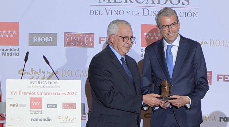 Félix Solis, president i CEO dels Cellers Felix Solis Avantis, amb Eugeni Llos, director del celler Perelada i director general de Perelada Resort