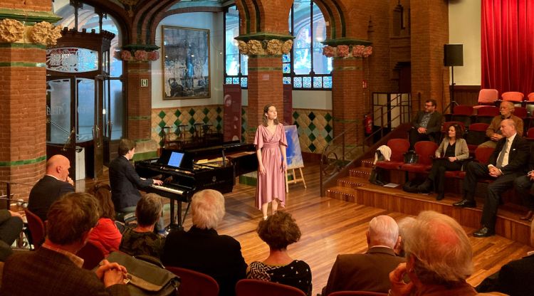 La soprano Katja Maderer i el pianista Amadeus Wiesensee durant la presentació de la Schubertíada. ACN