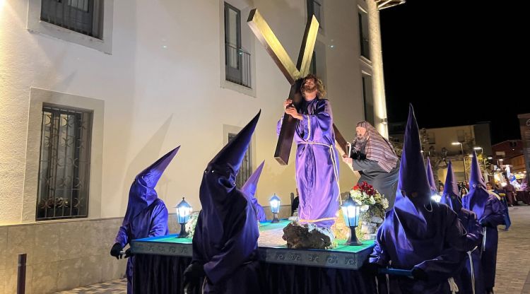 El pas vivent amb Jesús a la creu a Campdevànol. ACN