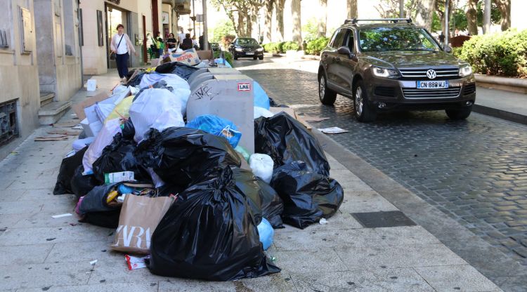 Voreres impracticables a la Rambla. ACN