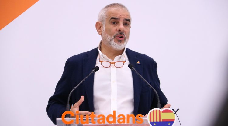 El president de Cs a Catalunya, Carlos Carrizosa, en roda de premsa (arxiu)