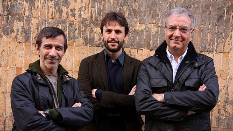 Jordi Boixaderas i Jordi Bosch flanquegen Pau Miró © ACN