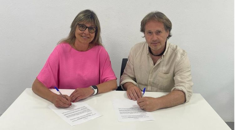 La presidenta de Junts al Gironès, Fanny Carabellido, i el president de la Federació Comarcal d’ERC al Gironès, Albert Rosa. ACN