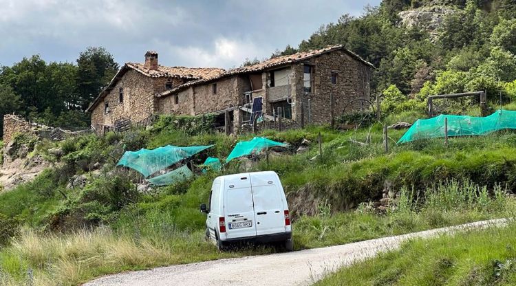 La casa de Lloberes, a Les Llosses, on s'ha atrinxerat el detingut. ACN