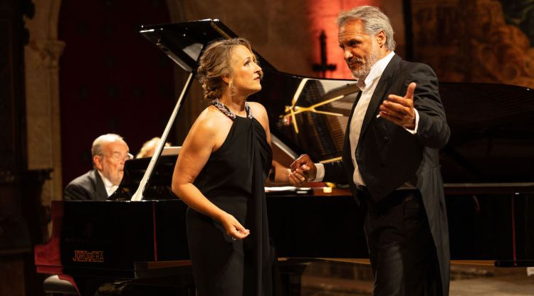 La soprano Diana Damrauel i el baix francès Nicolas Testé, ahir a Peralada. Miquel González - Shooting