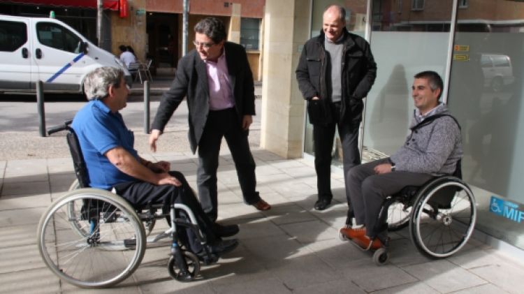 Enric Millo ha visitat les instal·lacions de l'associació Mifas © ACN