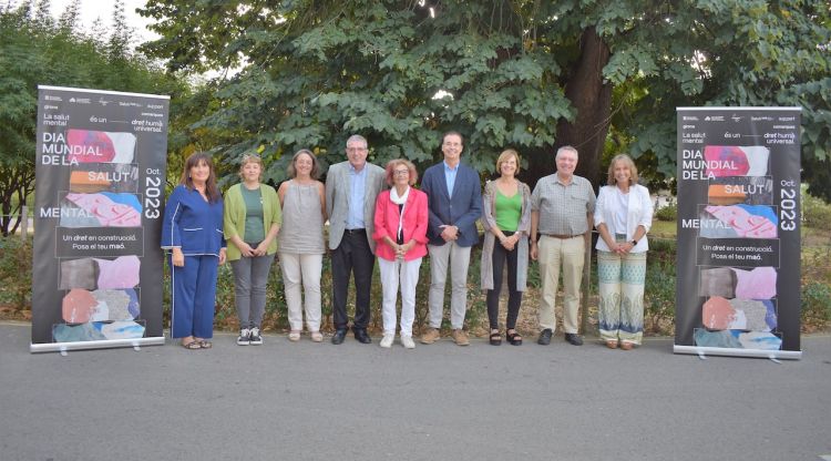 Els representants de l'IAS, de Família i Salut Mental, Support-Girona i Fundació Drissa