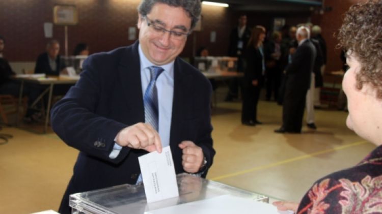 El cap de llista del PP per Girona, Enric Millo, votant © ACN