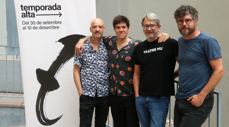 Els actors i la direcció de ‘Els ossos de l’irlandès’. ACN