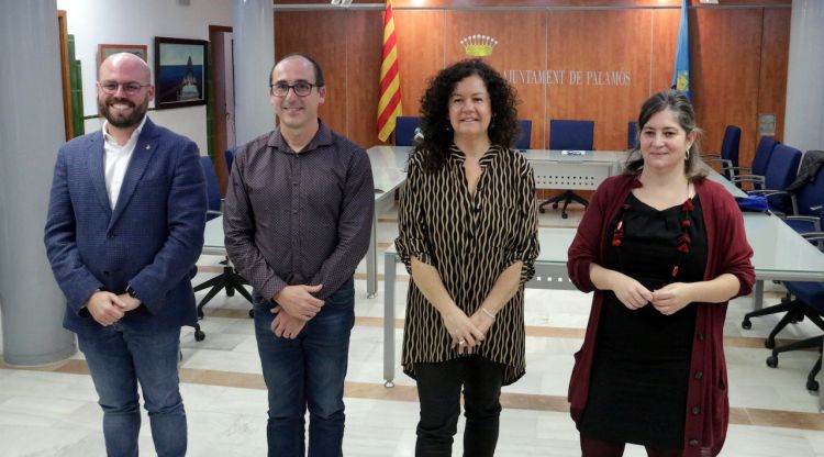 L'alcalde de Palamós, Lluís Puig, amb els tres tinents d'alcalde després de presentar l'acord de govern. ACN