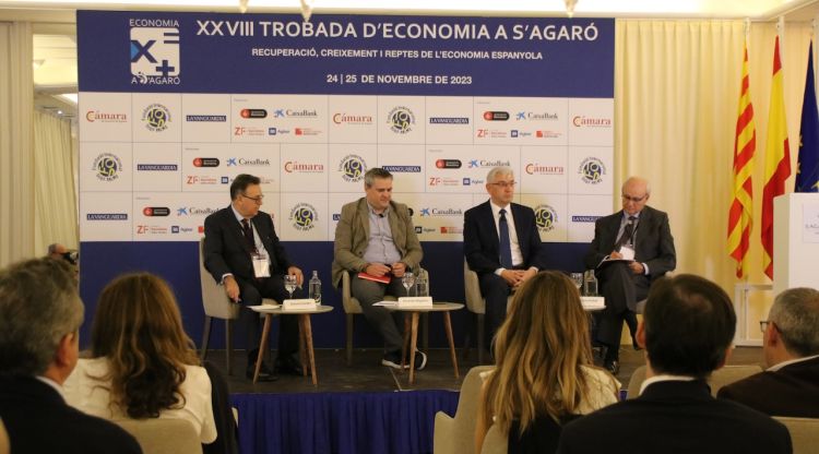 El debat sobre 'Tranformació energètica i sostenibilitat' a la XXVIII Jornades Econòmiques de S'Agaró. ACN