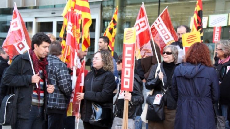 Concentració unitària a les portes de la seu del Govern a Girona © ACN