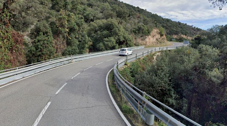 El punt on el ciclista s'ha precipitat daltabaix de la carretera