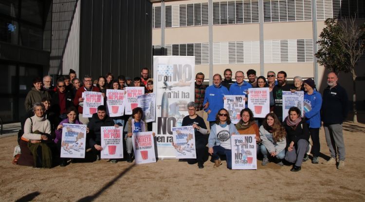 Els participants a la III Cimera Social de l'Aigua a Arbúcies. ACN