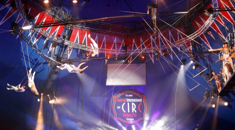 Els xilens The Flying González han guanyat l'Elefant d'Or i el Premi del públic en aquesta dotzena edició del festival internacional del circ. ACN