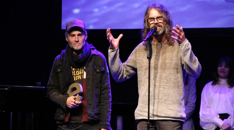 Gossos rebent el premi d'Or a la gala Enderrock - 440. ACN
