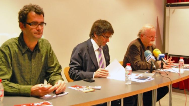 D'esquerra a dreta; Jordi Pons, Carles Puigdemont i Joan Boadas © ACN