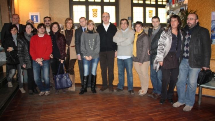 Els organitzadors de la campanya 'Girona10', aquest matí a l'Oficina de Turisme de la Rambla © ACN