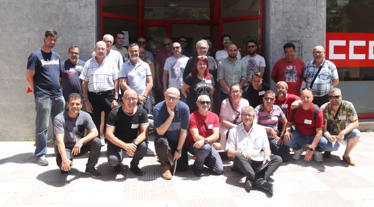 Una trentena de delegats sindicals es reuneixen a Lloret de Mar per reclamar més conductors d'autobús i millor manteniment dels vehicles. ACN