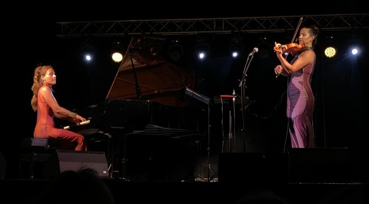 Laura Andrés i Roser Loscos, ahir al Festival de Música de Cadaqués. M.Estarriola