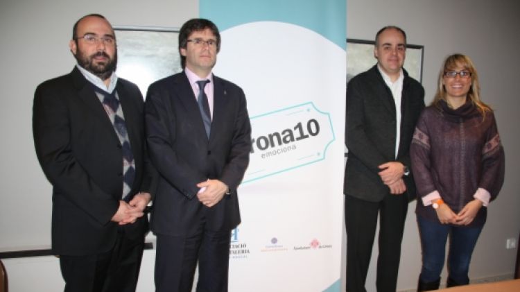 D'esquerra a dreta: Josep Campmajor,Carles Puigdemont, Xavier Nicolazzi i Coralí Cunyat © ACN