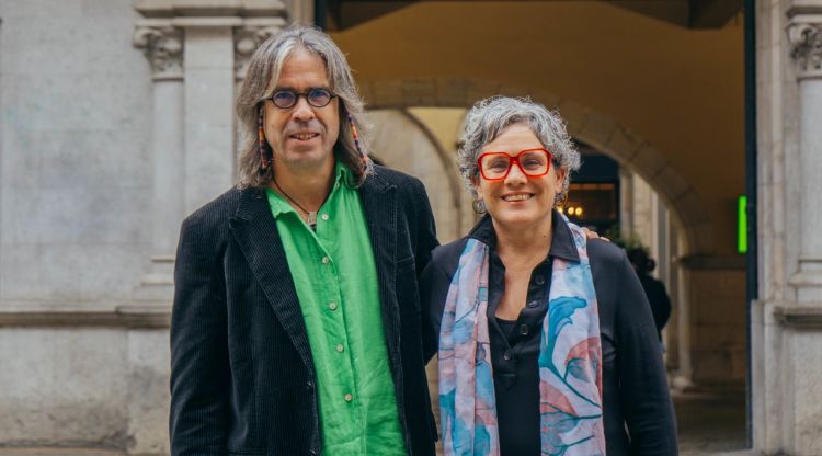 Isaac Sánchez acompanyat per la tinenta d'alcaldia sortint, Cristina Andreu