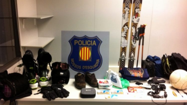 Detall del material robat que es va trobar als detinguts © ACN