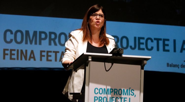 La vicealcaldessa de Girona, Gemma Geis, durant l'acte de balanç de l'equador del mandat. ACN