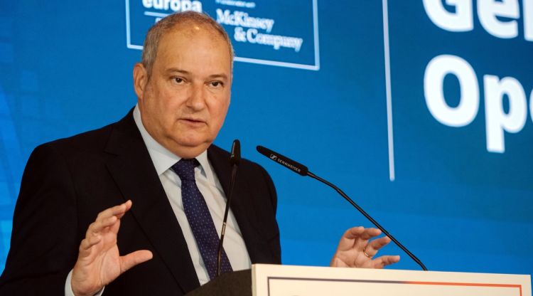 El ministre d'Indústria, Jordi Hereu, durant la seva intervenció al fòrum d'Europa Press on ha anunciat les ajudes per a l'empresa gironina