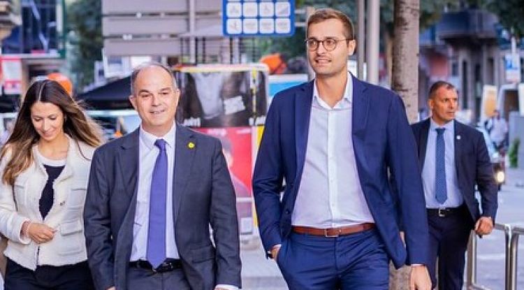 Jordi Turull i Agustí Arbós, ahir camí del New Economy Forum de Barcelona. Junts