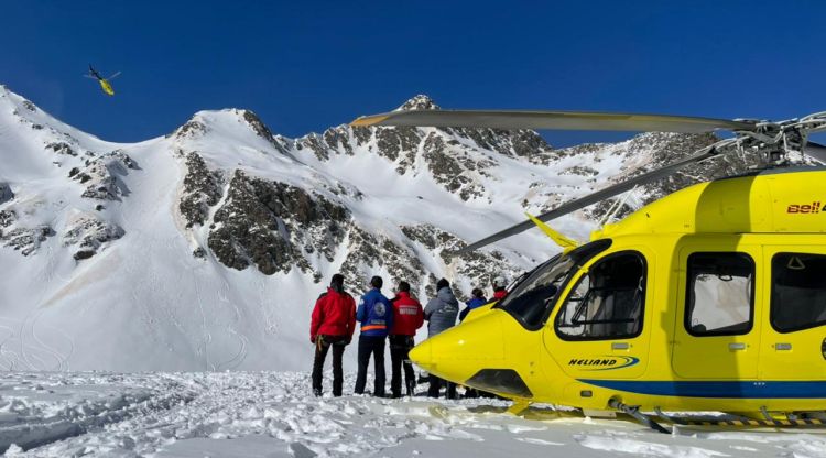 Bombers d'Andorra en una actuació