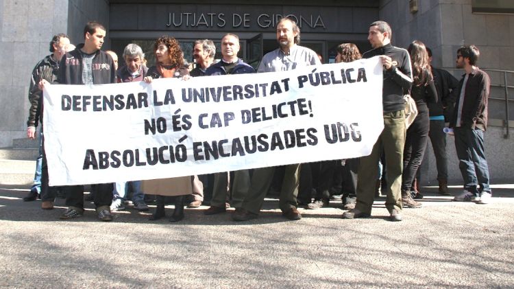 Concentració en suport als estudiants i a la membre de la PAS encausats © ACN