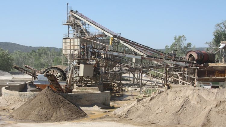 Àrids Curanta, una de les graveres que hi ha a la demarcació, situada a Torroella de Fluvià (Alt Empordà) © ACN