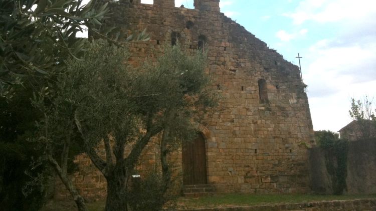 El monestir de Sant Sepulcre de Palera situat a Beuda (Garrotxa) © ACN