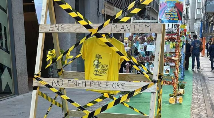 Una de les instal·lacions reivindicatives. Cadena Ser - Ràdio Girona