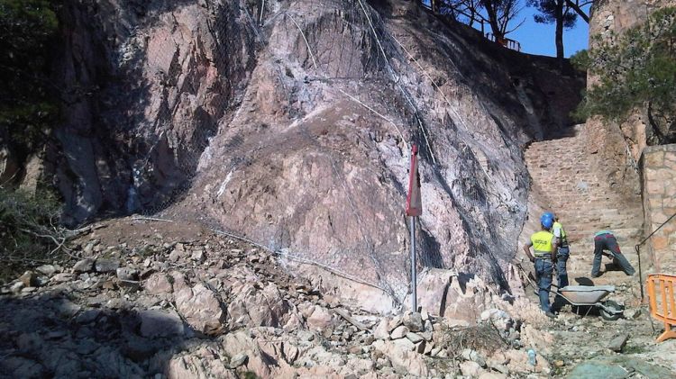 El talús que s'ha estabilitzat a la cala d'Aigua Xelida, a Tamariu © ACN