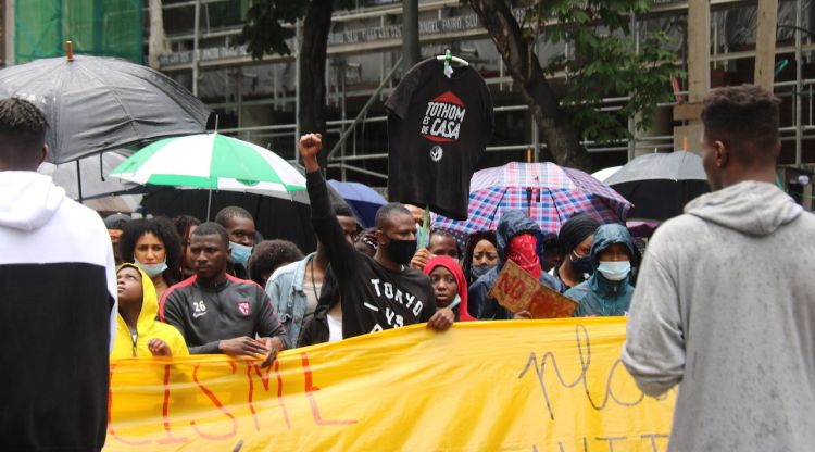 Manifestació contra el racisme a Salt el juny del 2020. ACN