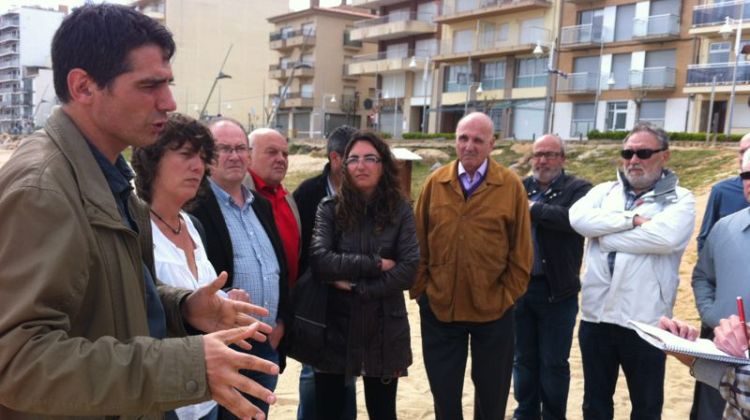 Pere Bosch (esquerra) acompanyat per Teresa Jordà a Sant Antoni de Calonge © AG