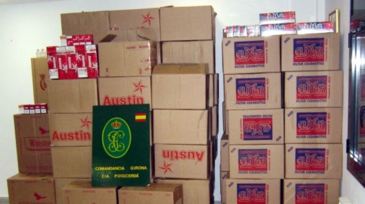 El tabac decomissat al conductor de la furgoneta © ACN