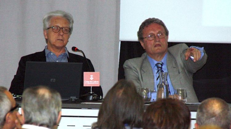 L'historiador expert en maçoneria, Pere Sánchez, i el Gran Mestre Provincial de Catalunya de la Gran Lògia d'Espanya, Josep Maria Albouy © ACN