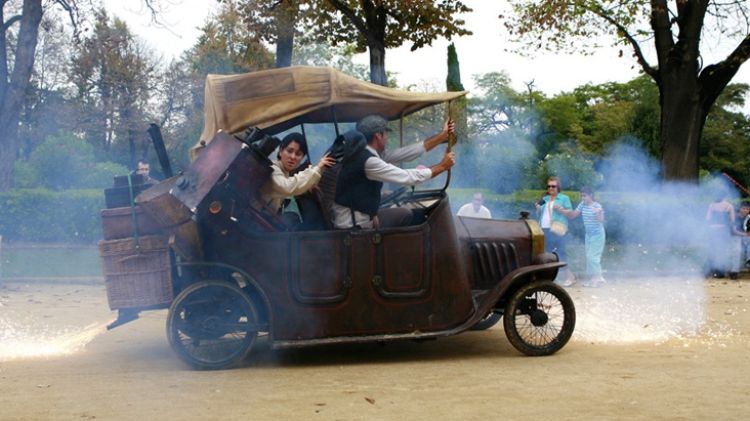 Espectacle de carrer a càrrec de la companyia Clownx Teatre