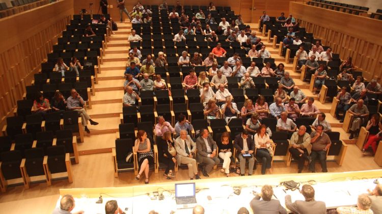 Un centenar de persones han assistit a la segona audiència pública a l'Auditori © M. Estarriola